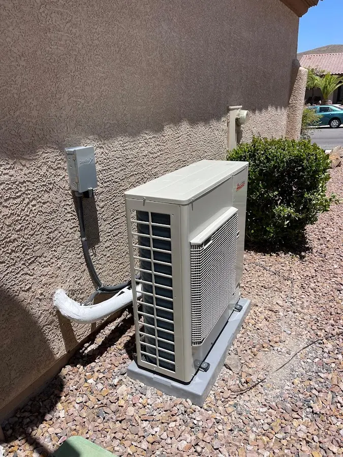 Residential air conditioning condenser unit in Edgewood
